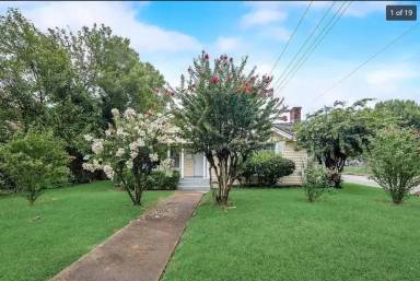 Main picture of 1142 Berkley Ave