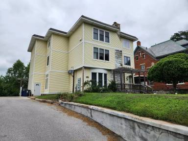 Main picture of 1231 11th Ave
