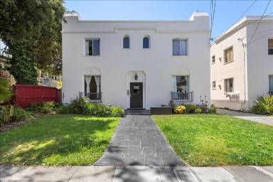 Main picture of 1411 Grand St