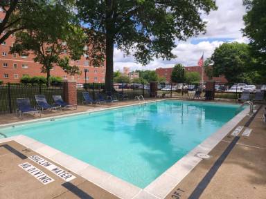 Main picture of Washington Gardens Apartments