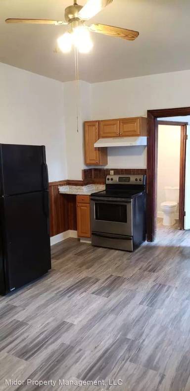 Main picture of 607 Chestnut St