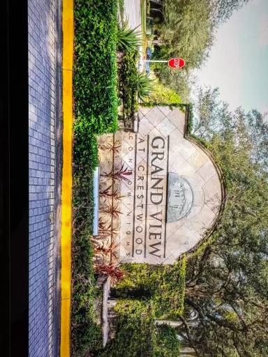 Main picture of 900 Crestwood Ct S