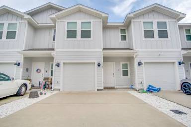 Main picture of 5689 Stellarjay St