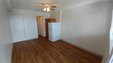 Main picture of 738 E 16th Ave