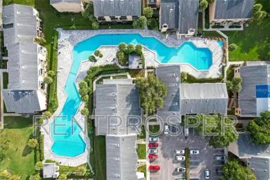 Main picture of 4403 S Semoran Blvd