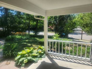 Main picture of 25 Larkin St