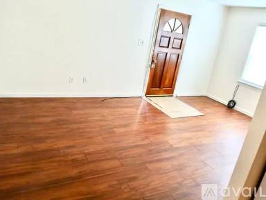 Main picture of 5001 N Capitol St NE