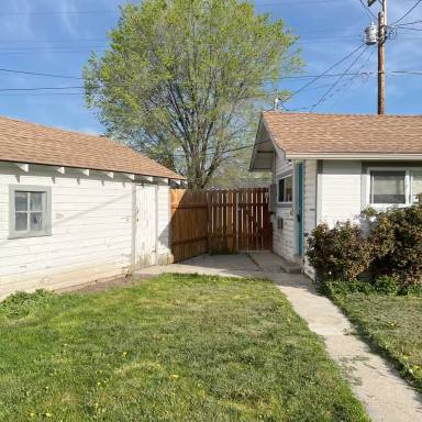 Main picture of 1011 10th Ave S