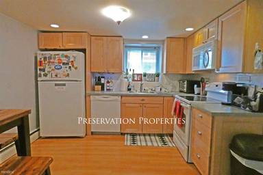 Main picture of 31 Highland Ave