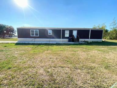 Main picture of 110 Dennis Ln