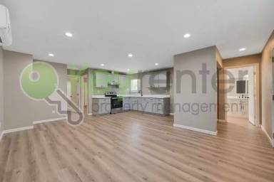 Main picture of 242 Santiago Ave