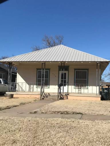 Main picture of 358 W 2nd St