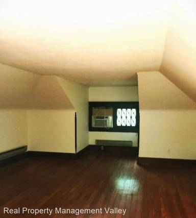Main picture of 1424 Virginia St E