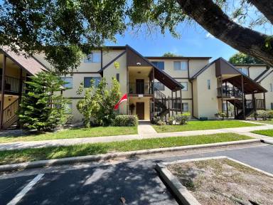 Main picture of 7814 Shadowood Dr