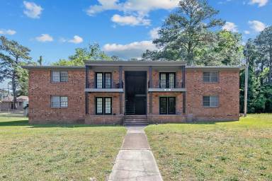 Main picture of 819D Ridge Rd