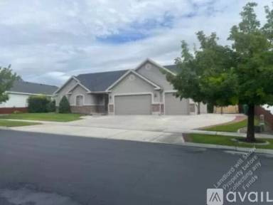 Main picture of 1274 N 2710 W