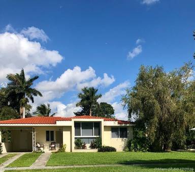 Main picture of 1581 NE 108th St