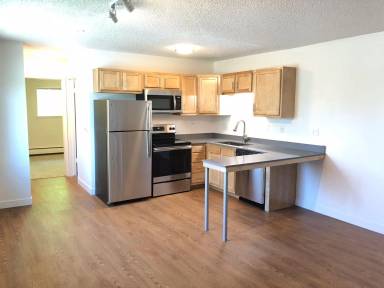 Main picture of 2200 Canyon Blvd