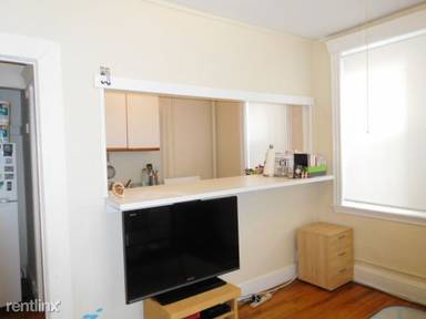 Main picture of 368 Riverway