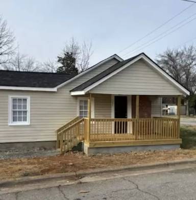 Main picture of 701 Smith Ave