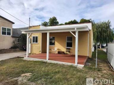 Main picture of 9542 Hunt Ave