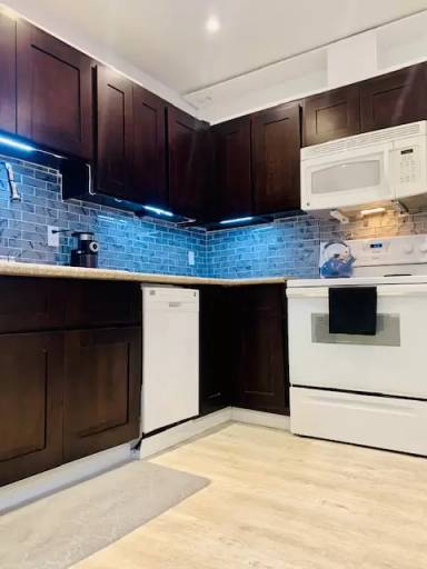 Main picture of 610 S 2nd St