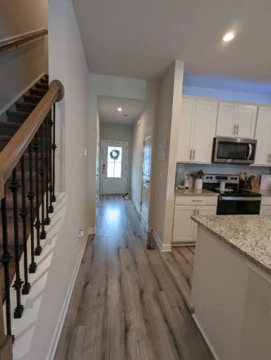 Main picture of 565 Becks Pl