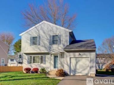 Main picture of 43 Kingsbury Ln