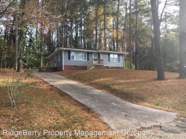 Main picture of 38 Doncaster Dr NE