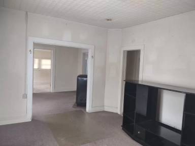 Main picture of 733 Koerner St