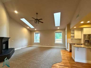 Main picture of 745 SE Winterfield Pl