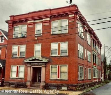 Main picture of 938 Sheridan St