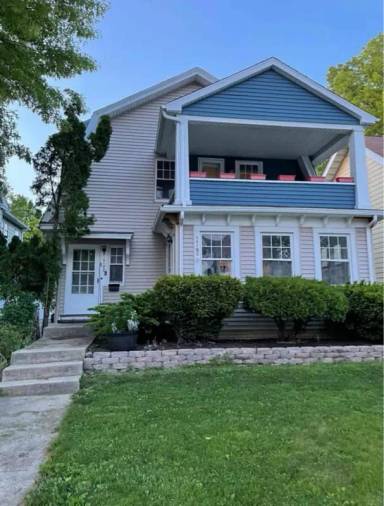 Main picture of 15102 Esther Ave