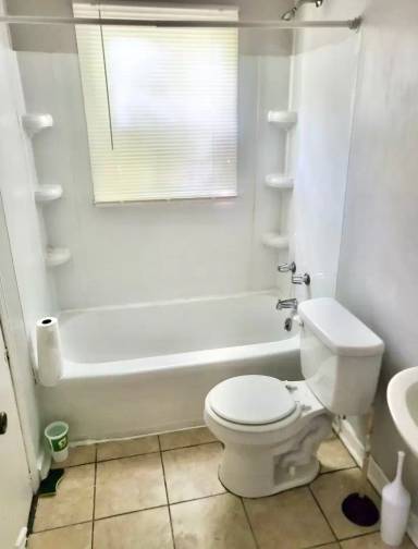 Main picture of 1933 Olive Rd