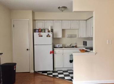 Main picture of 1579 N Farwell Ave