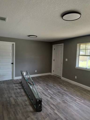 Main picture of 4407 Tram Rd