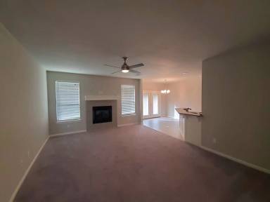 Main picture of 3516 Glisten St