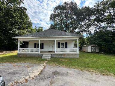 Main picture of 2701 Blacksburg Rd