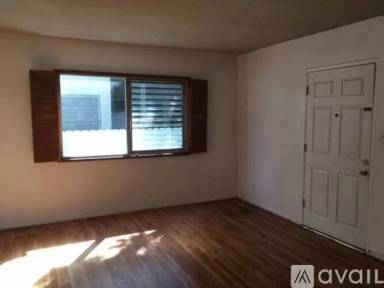 Main picture of 12732 Venice Blvd