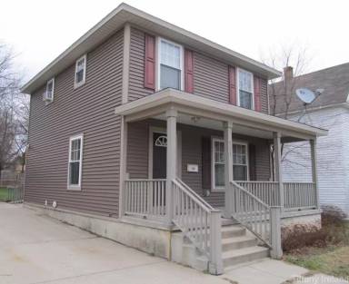 Main picture of 711 Logan St SE