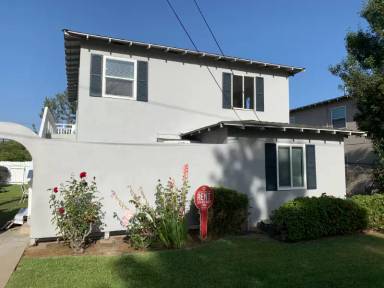 Main picture of 405 S Center St