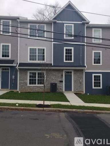 Main picture of 300 E Nesquehoning St