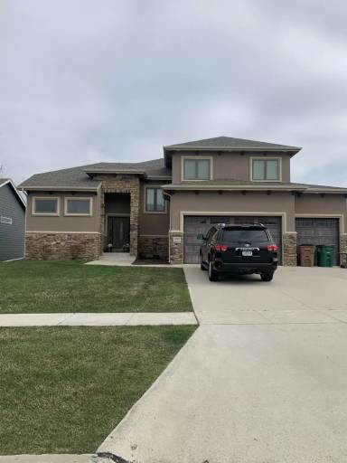 Main picture of 16627 Dellwood Dr