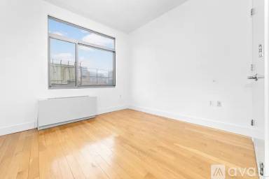 Main picture of 836 Bergen St