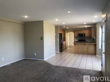 Main picture of 1120 SW Meyer Dr