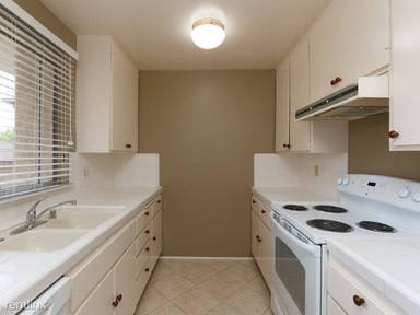 Main picture of 1021 Martina Ct