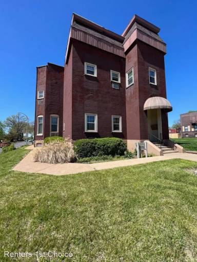 Main picture of 6827 Michigan Ave