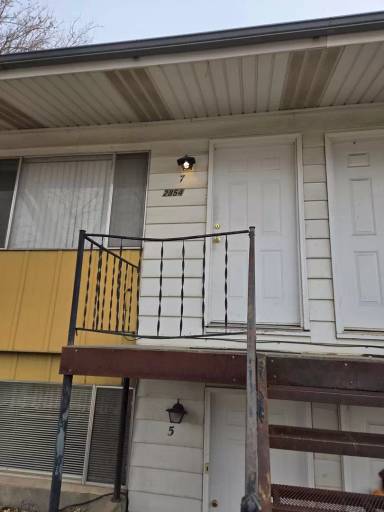 Main picture of 2854 Elm Cir