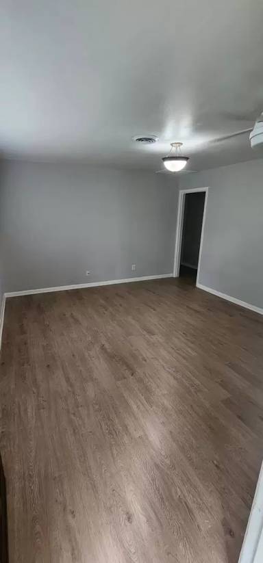 Main picture of 210 Mize St