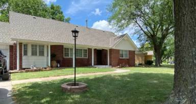 Main picture of 4235 Janesville St